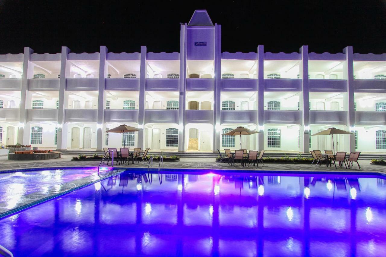 Hotel Splash Inn Alcocer Exteriér fotografie